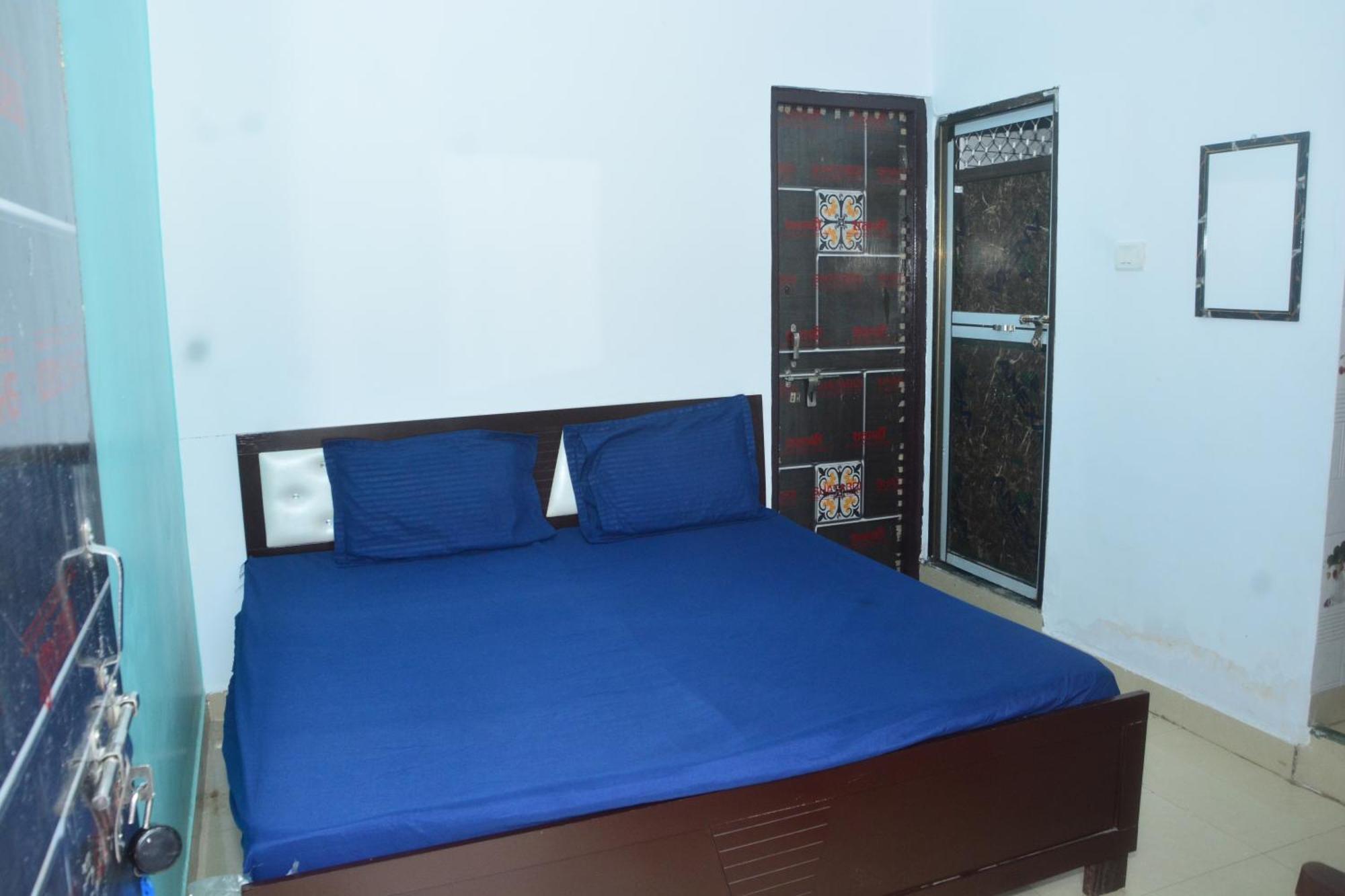 Hotel Chandrasha Villa Ayodhya Dham Ram Mandir 600 Meter מראה חיצוני תמונה