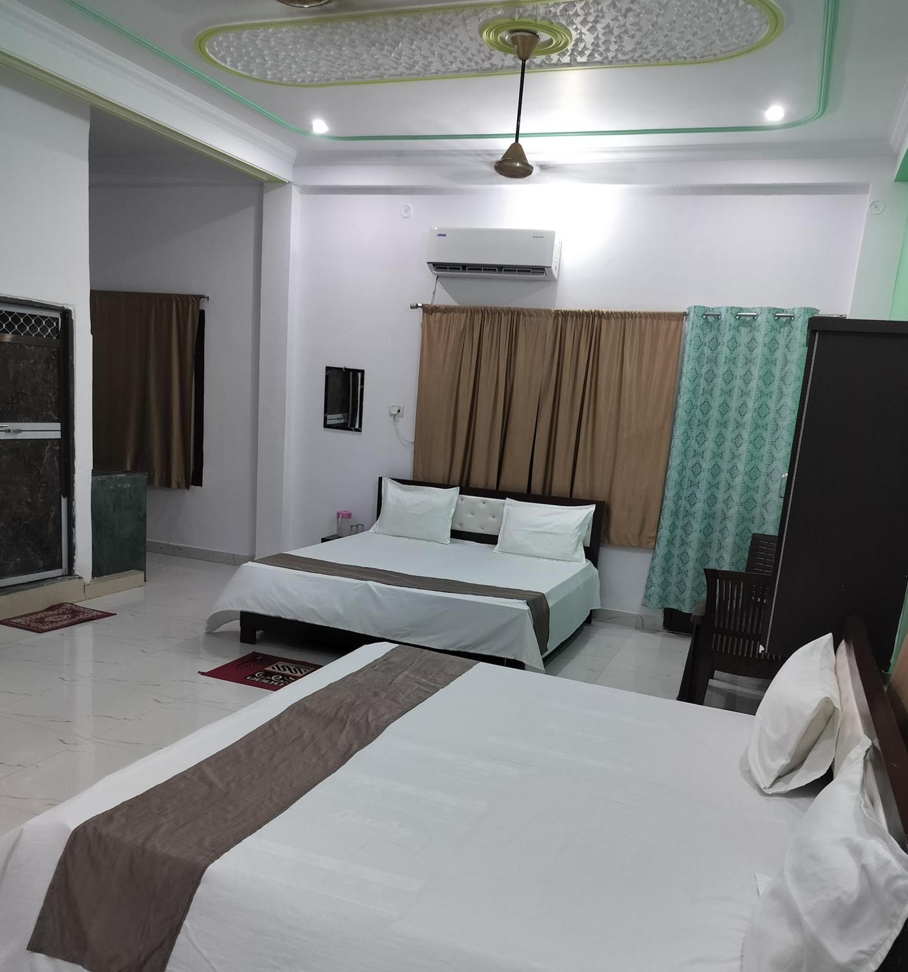 Hotel Chandrasha Villa Ayodhya Dham Ram Mandir 600 Meter מראה חיצוני תמונה